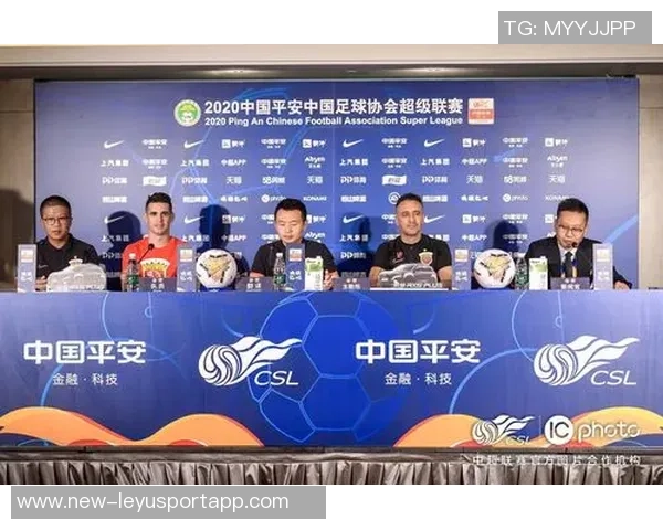 媒体人呼吁足协官员与佩雷拉对话探讨未来合作可能性